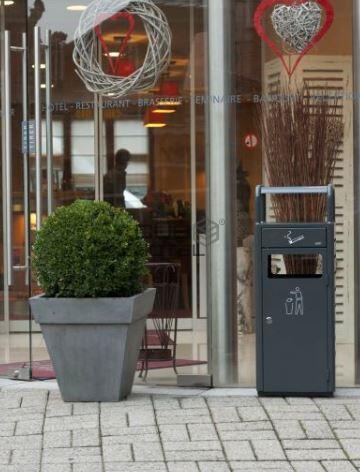 20L/2.3L Container with ashtray
